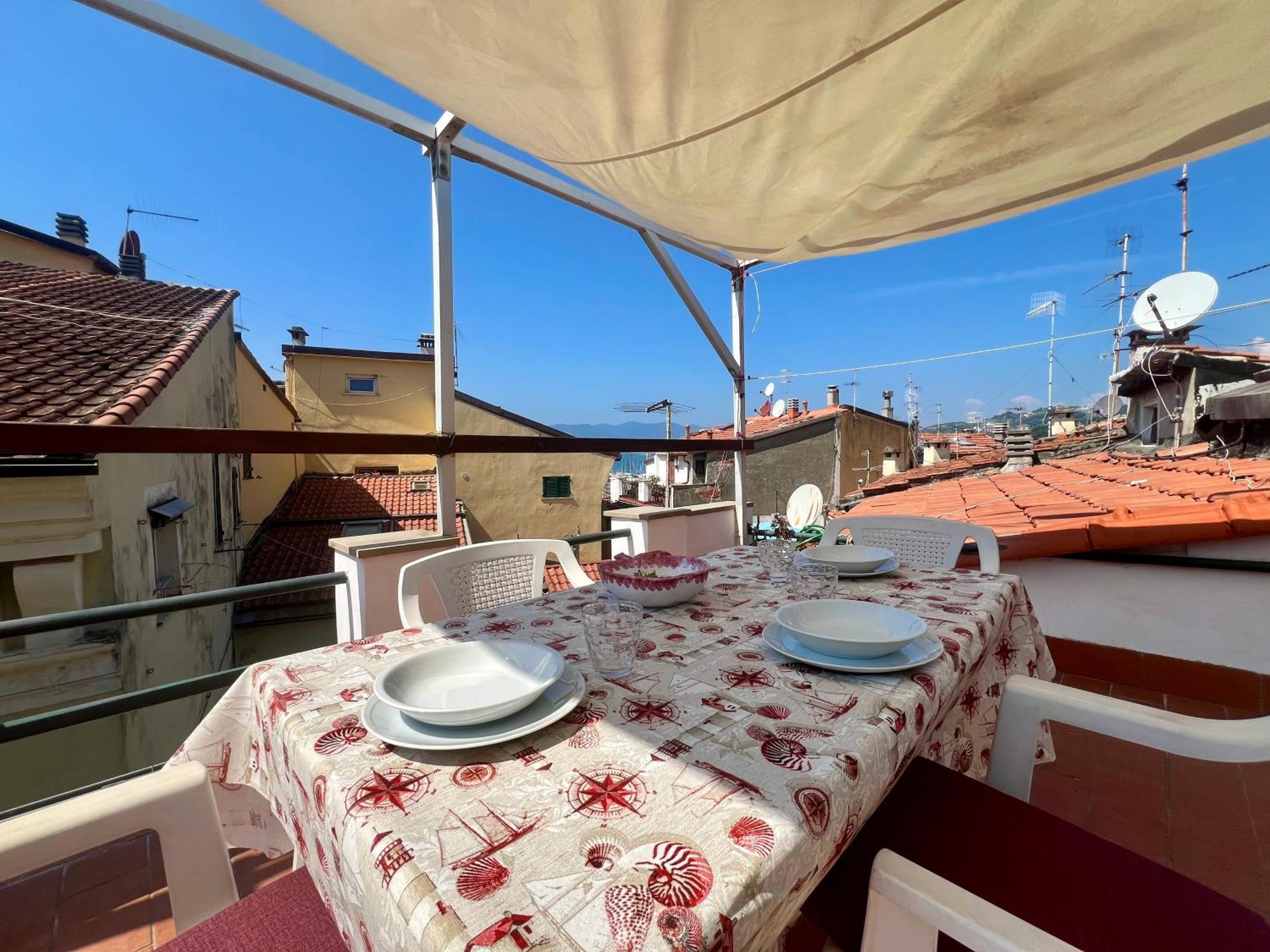 Terrazza Del Centro Apartment Lerici Exterior photo
